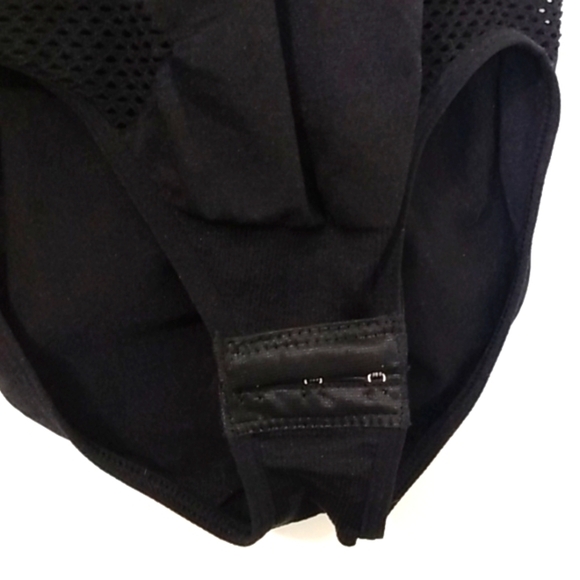 BEBE BLACK SEAMLESS CONTOUR SHAPING MEDIUM CONTROL FASHION BODYSUIT SZ SMALL NWT - Picture 9 of 9